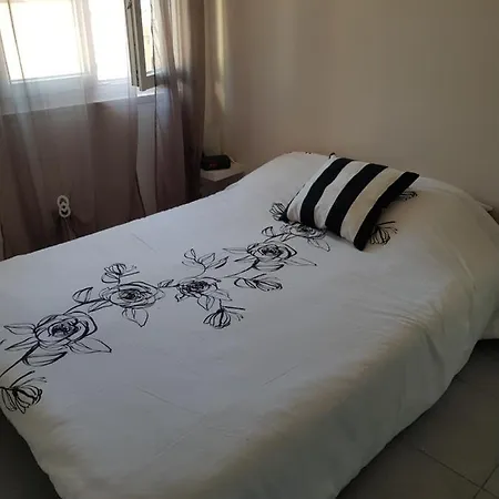 Maison De 60m2 Casa vacanze *